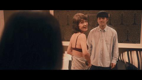 她被逼下海，别只看到情欲