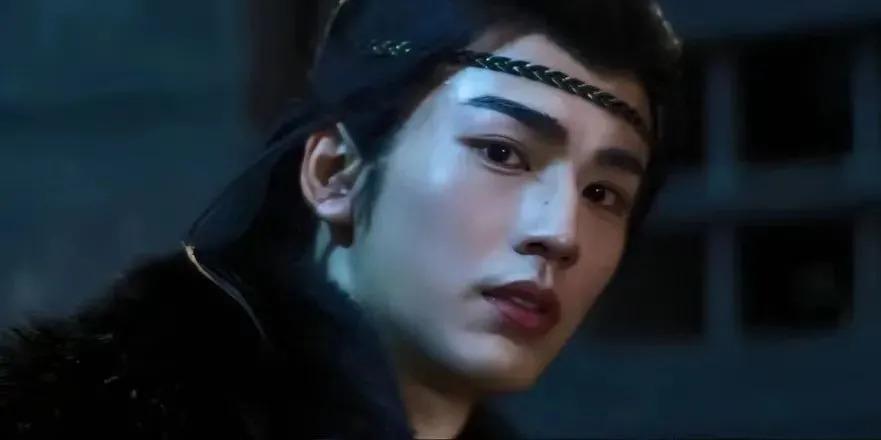 隐姓埋名的郭敬明，赢了通胀