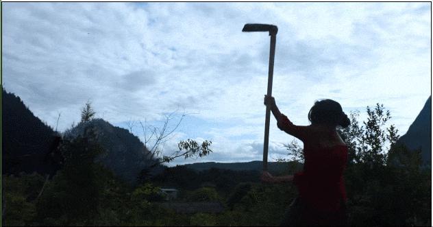 断层顶流复出，居然变硅胶脸?