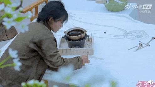 断层顶流复出，居然变硅胶脸?