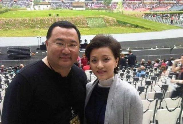 杨澜吴征结婚28周年 “依然相爱 与子偕老”