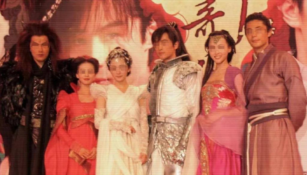 女明星的事业靠离婚之后复婚