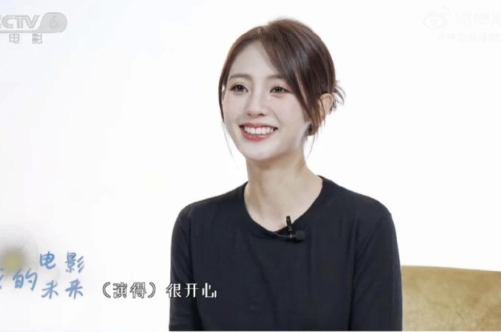 好久不见刑菲了，竟然扛住了央视的镜头？