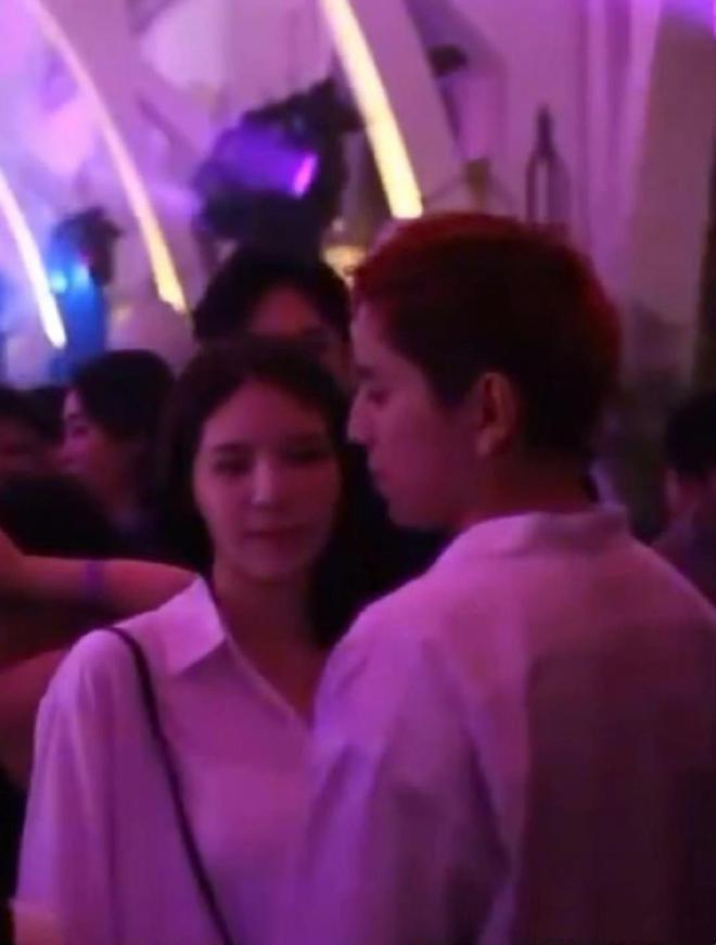 曝王大陆蔡卓宜疑似分手，新女伴身份曝光，曾共赴派对戴同款
