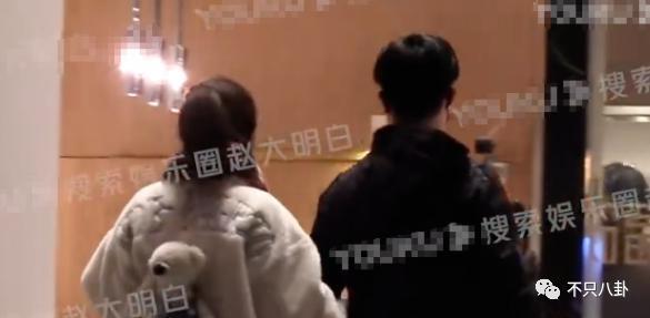 就因未婚生子，都在逼问她什么时候去领证办婚礼？