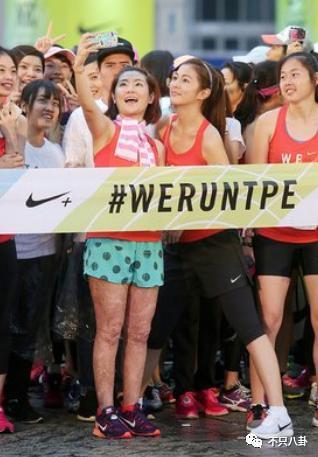 就因未婚生子，都在逼问她什么时候去领证办婚礼？