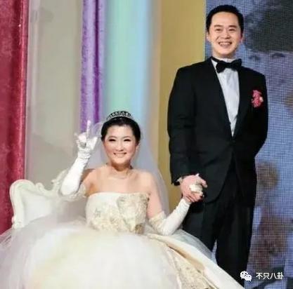 就因未婚生子，都在逼问她什么时候去领证办婚礼？