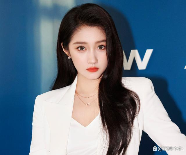 关晓彤奶茶风波升级，工作室撇清关系，判决书指出她存在过错