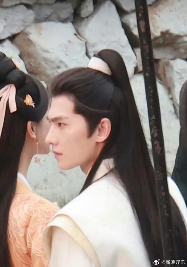 杨洋评论《凡人修仙传》疑似回应粉丝：都安静点