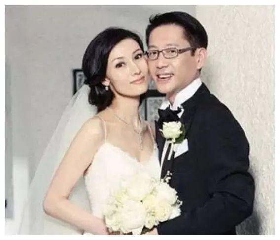 李嘉欣被挤出香港阔太团，黎姿成了座上宾
