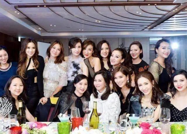 李嘉欣被挤出香港阔太团，黎姿成了座上宾