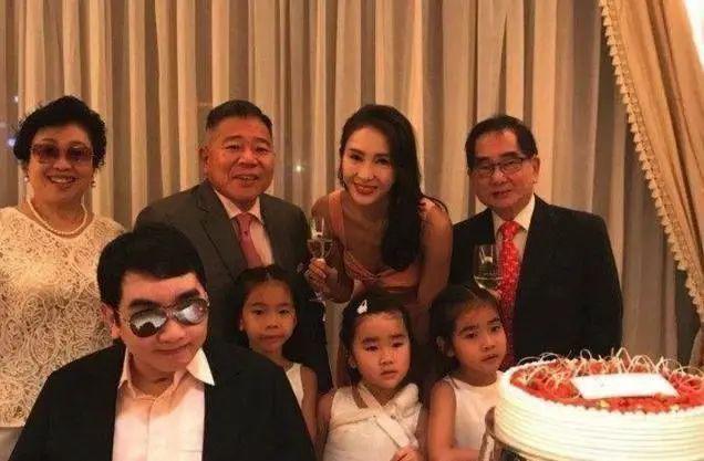 李嘉欣被挤出香港阔太团，黎姿成了座上宾