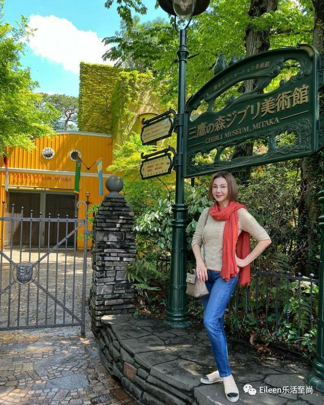 突然肯复婚？又多分200亿的豪门阔太私下到底什么样？