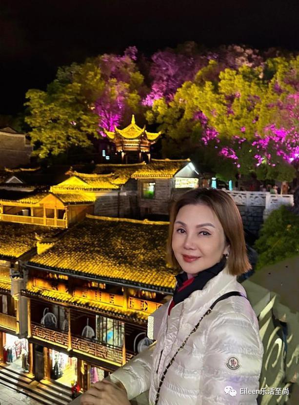 突然肯复婚？又多分200亿的豪门阔太私下到底什么样？