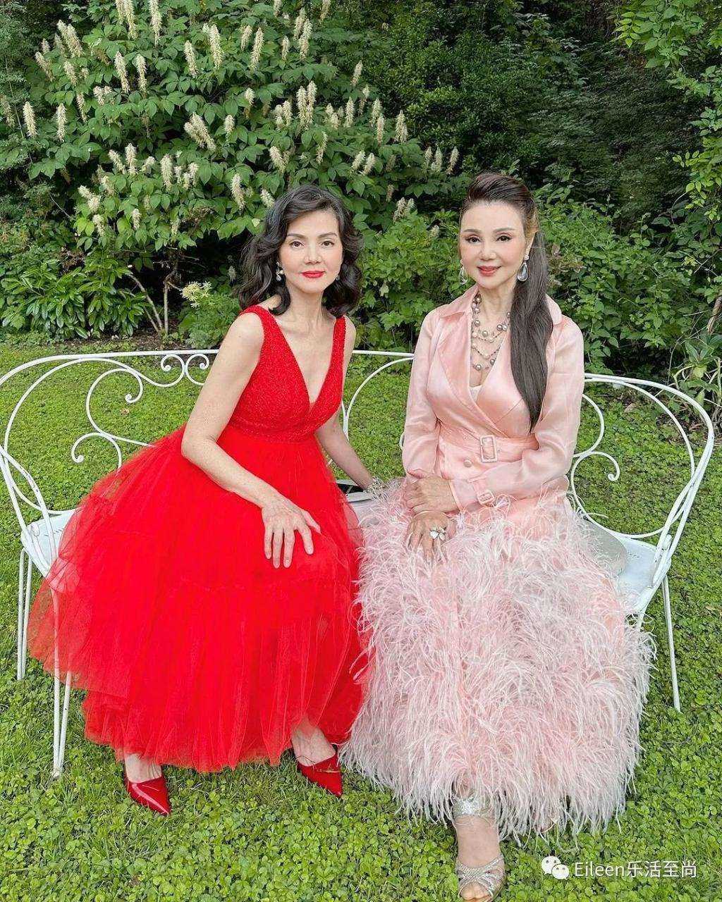 突然肯复婚？又多分200亿的豪门阔太私下到底什么样？