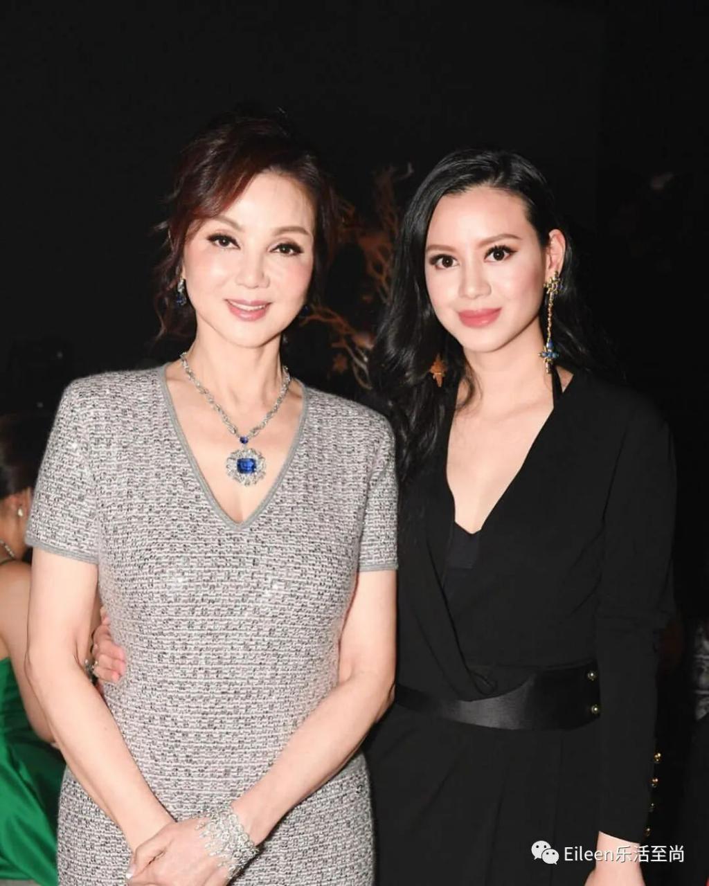 突然肯复婚？又多分200亿的豪门阔太私下到底什么样？