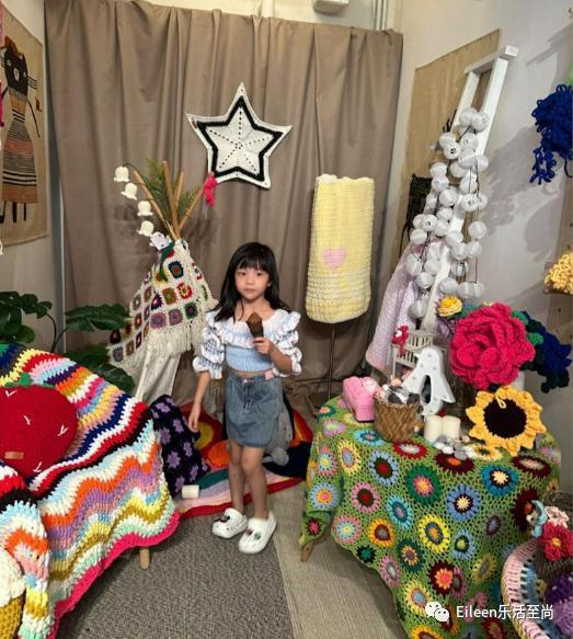 突然肯复婚？又多分200亿的豪门阔太私下到底什么样？