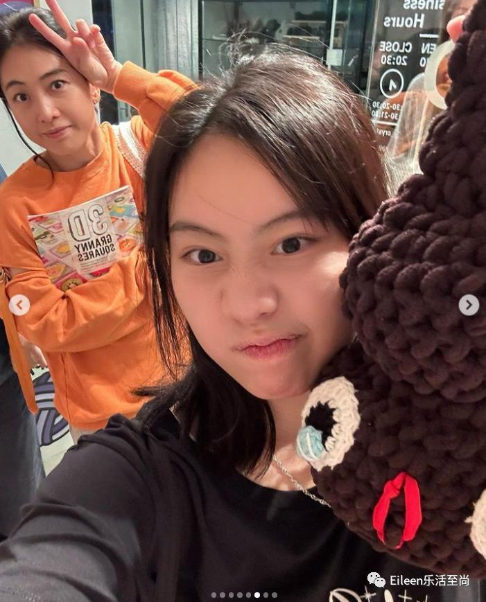 突然肯复婚？又多分200亿的豪门阔太私下到底什么样？