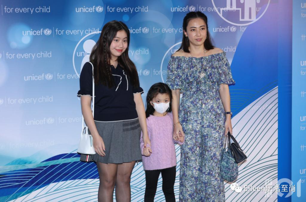 突然肯复婚？又多分200亿的豪门阔太私下到底什么样？