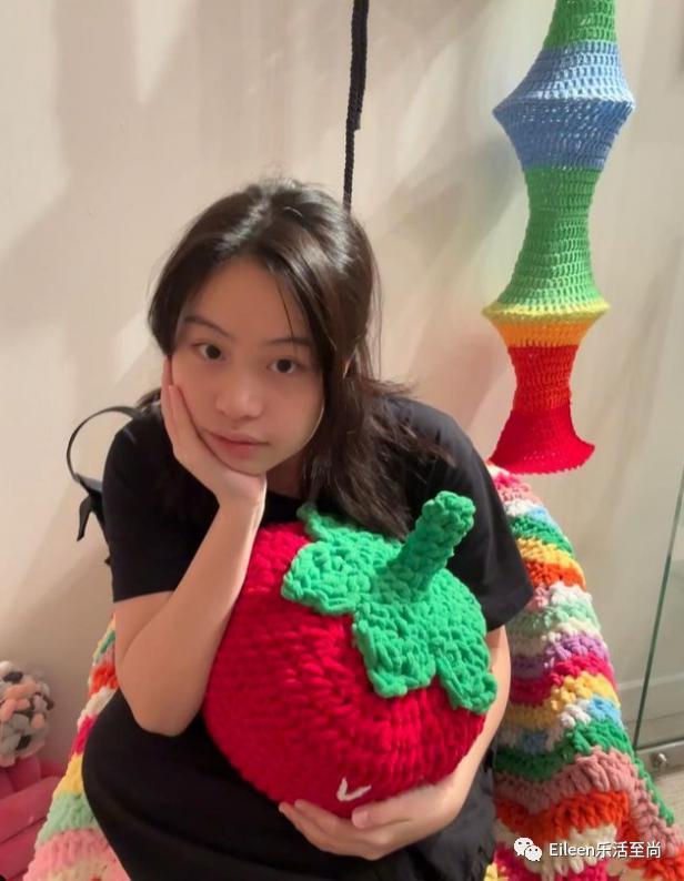 突然肯复婚？又多分200亿的豪门阔太私下到底什么样？