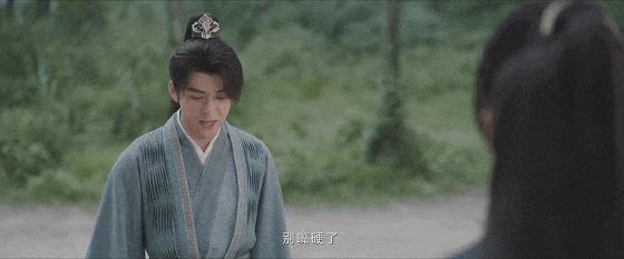 一举收割两个男神，他比女星还抢手？