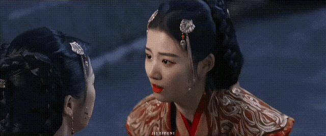 又一对悄悄谈恋爱的?