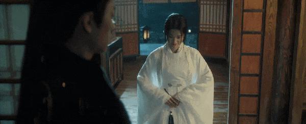 又一对悄悄谈恋爱的?