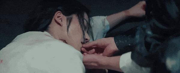 又一对悄悄谈恋爱的?