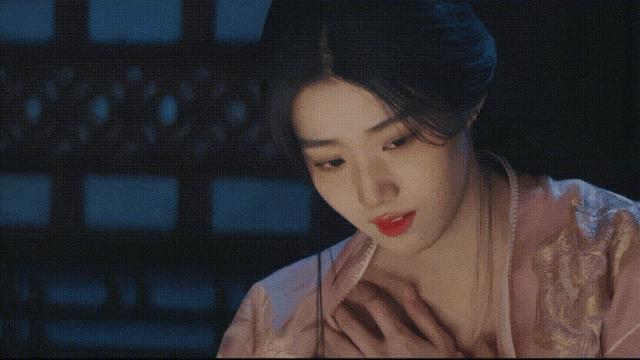 又一对悄悄谈恋爱的?