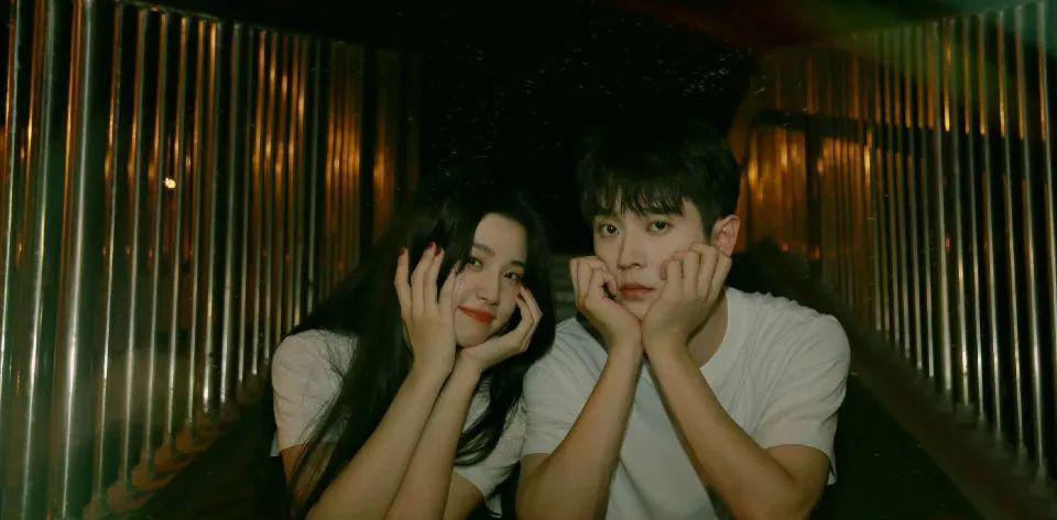 又一对悄悄谈恋爱的?