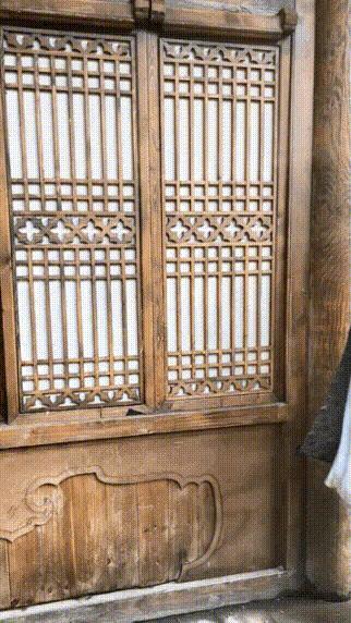 又一对悄悄谈恋爱的?