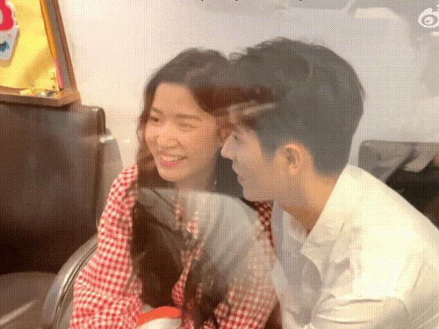 又一对悄悄谈恋爱的?