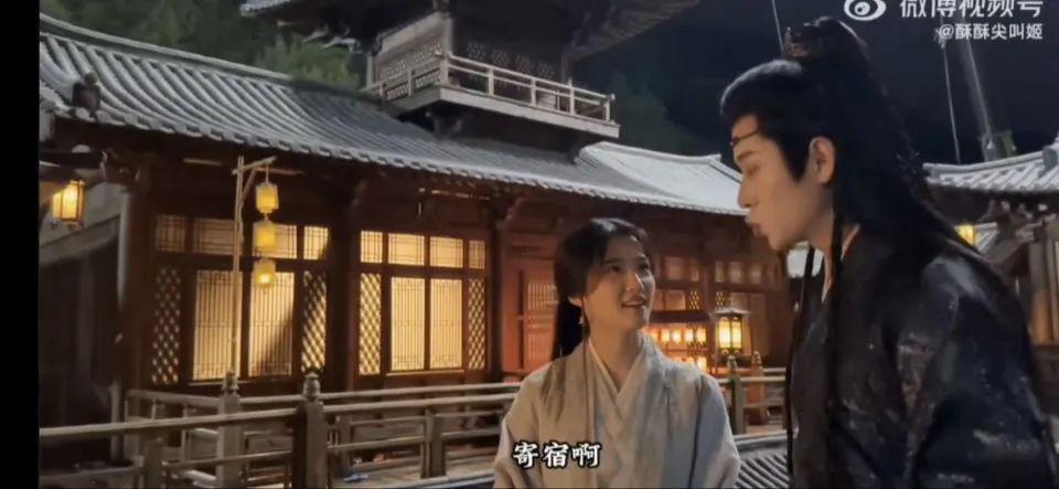 又一对悄悄谈恋爱的?