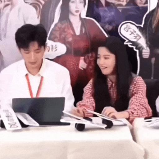 又一对悄悄谈恋爱的?