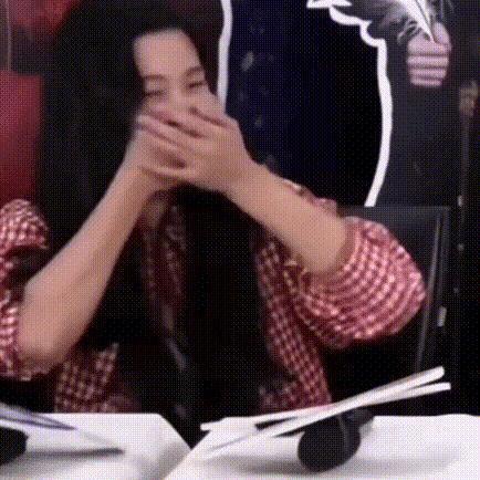 又一对悄悄谈恋爱的?