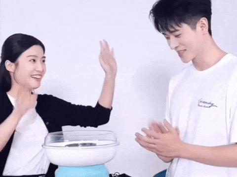 又一对悄悄谈恋爱的?