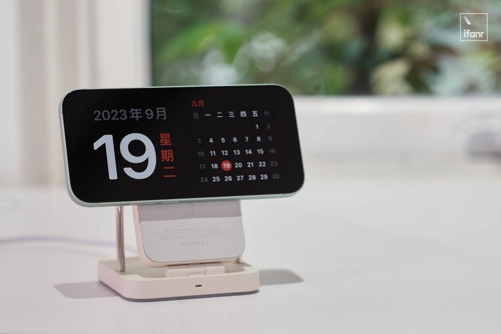 iPhone 15 首发体验：刚需改善型手机，务实的浪漫主义