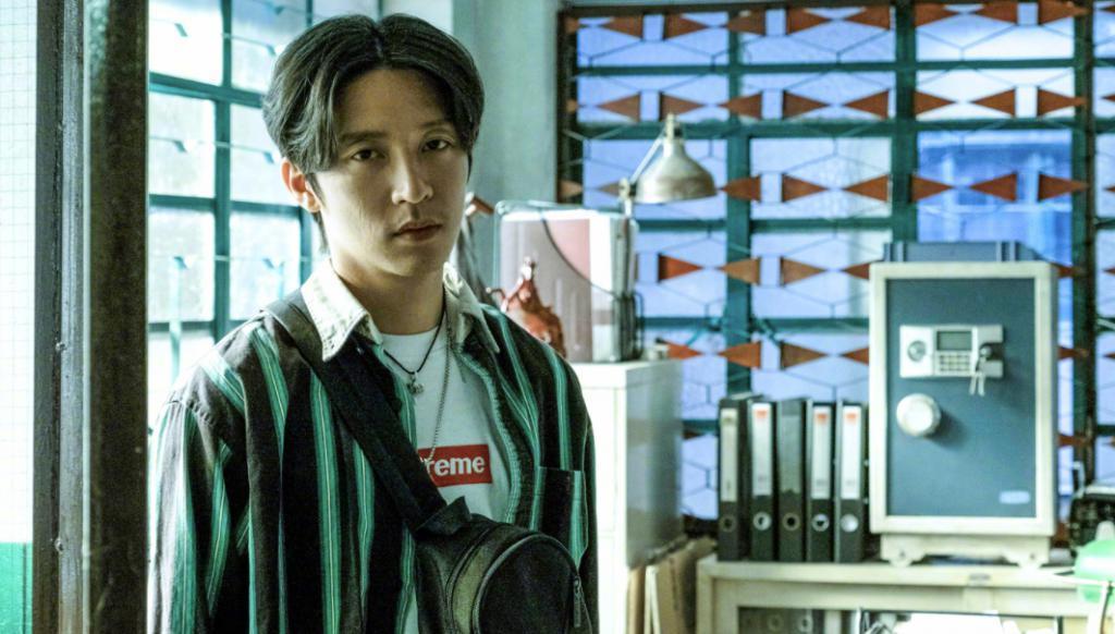 他在香港糊透，在内娱却火了？