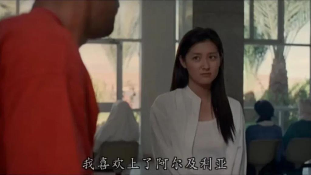 原来走清纯路线的她，处女作就挑战过大尺度！