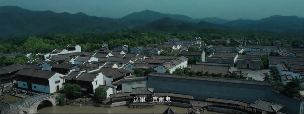 浓眉大眼的，演的什么鬼东西