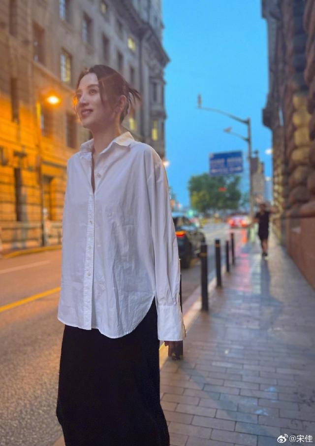 宋佳说女生之间不只有嫉妒 分享日见趣闻心境稳定强大