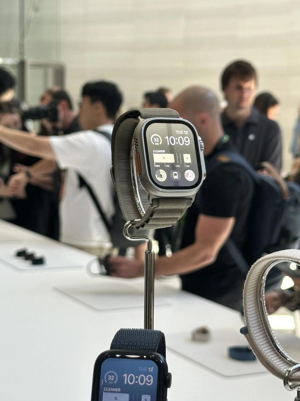 到了苹果总部后，我发现了新iPhone的这些细节。