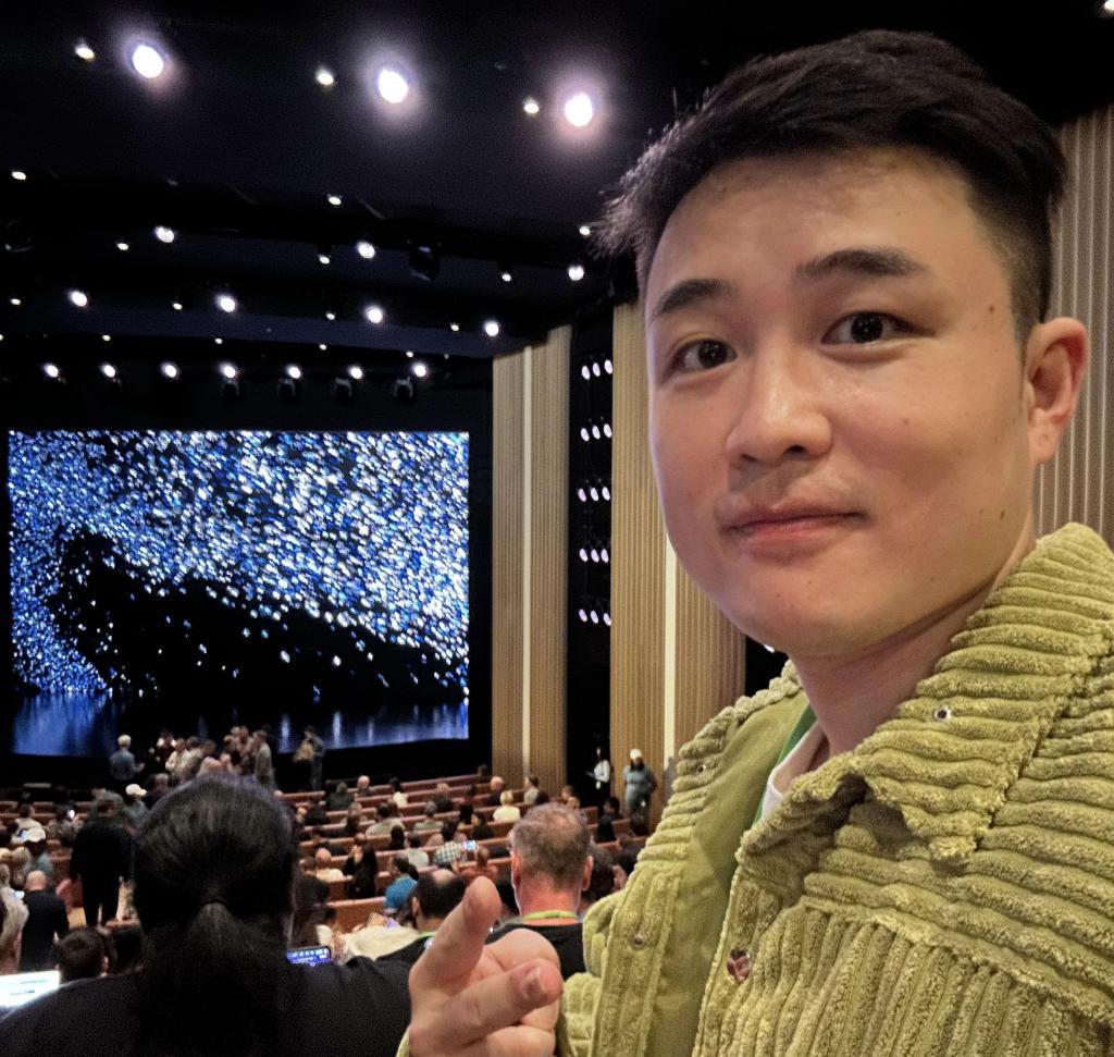 到了苹果总部后，我发现了新iPhone的这些细节。