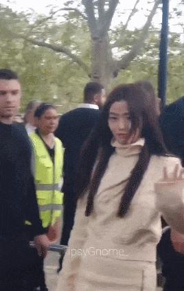 41岁全智贤时装周状态惊艳网友：姐好像真的不会老！