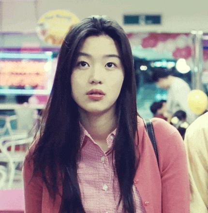 41岁全智贤时装周状态惊艳网友：姐好像真的不会老！