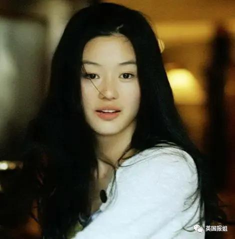 41岁全智贤时装周状态惊艳网友：姐好像真的不会老！