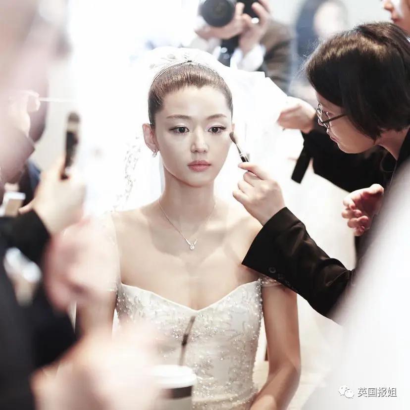 41岁全智贤时装周状态惊艳网友：姐好像真的不会老！