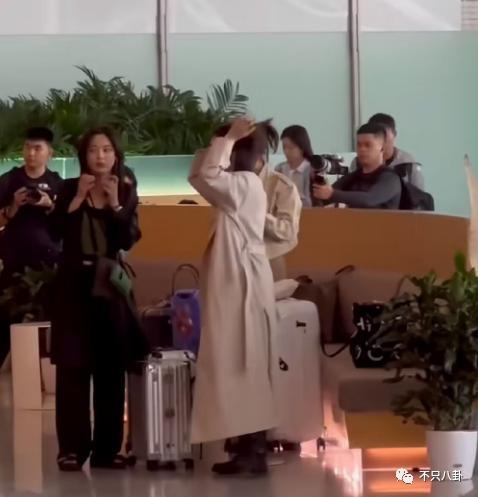 他们开始出国录制了，这个阵容应该不会再吵架了吧？