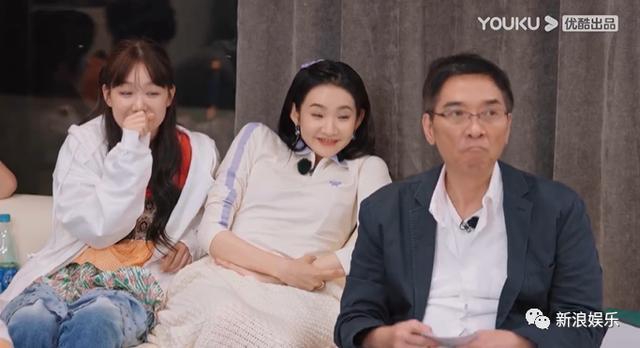 从艳压到群嘲，一手好牌打得稀烂