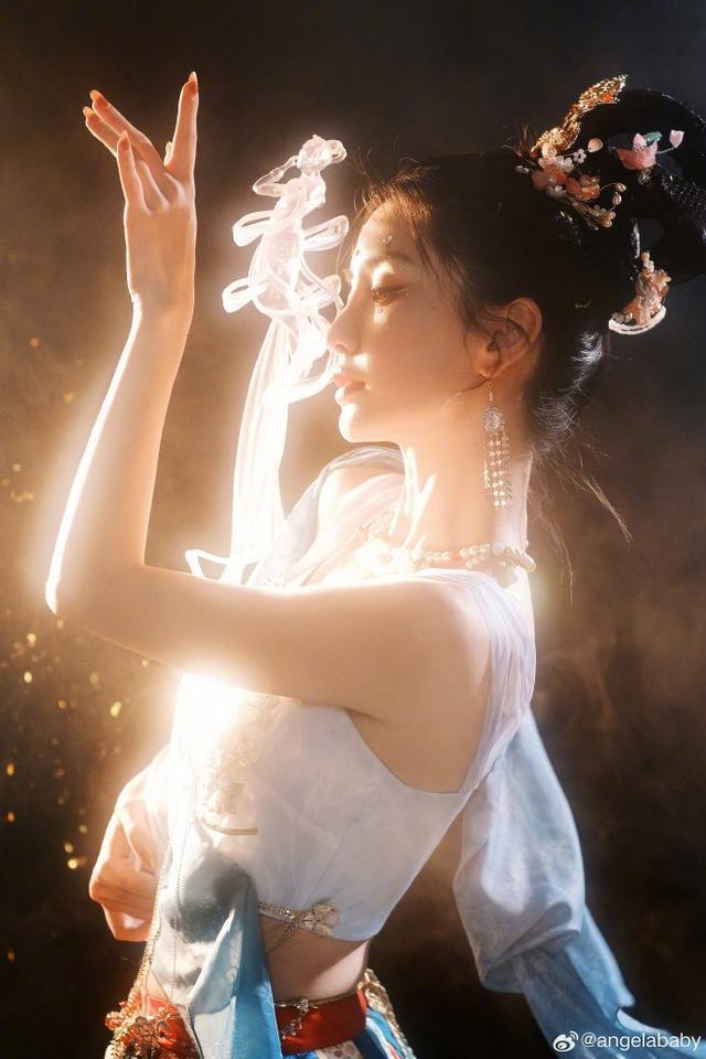 baby敦煌神女造型写真 光影间翩迁起舞似画中人